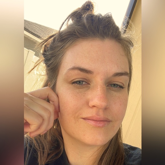 Hi, Iβm Brit! - Picture 1 of 1